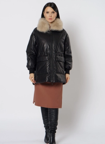 Утепленная кожаная куртка с песцом