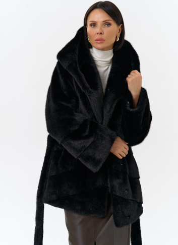 Женская шуба из эко меха с капюшоном