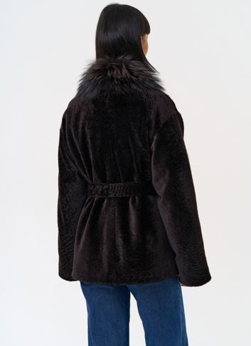 Дубленка натуральная с воротником из меха лисы