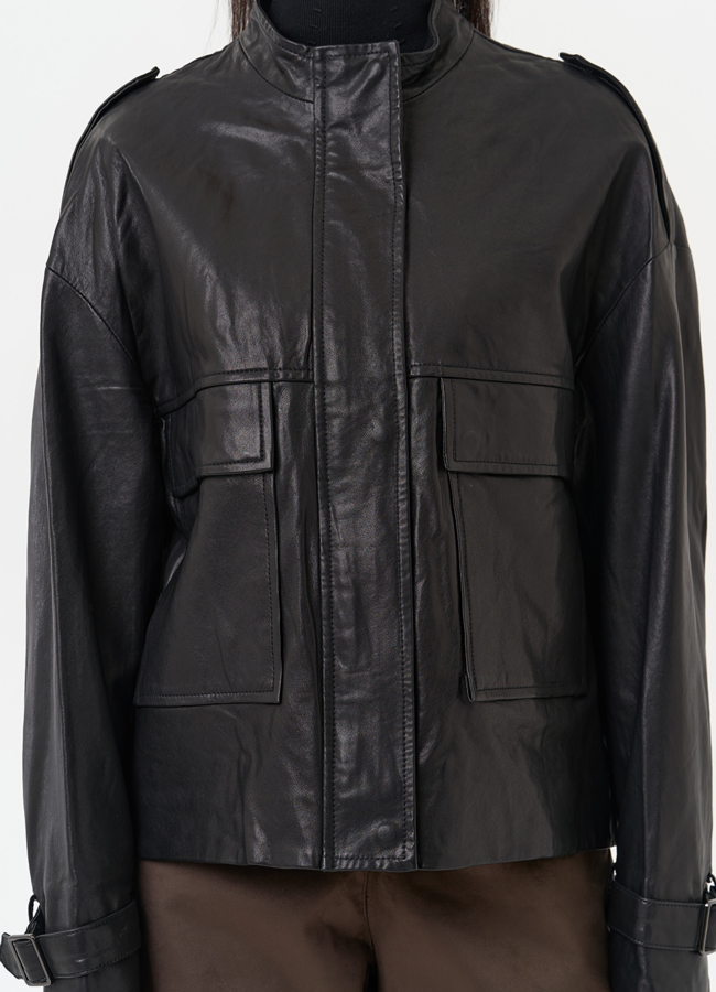 Женская куртка-рубашка из натуральной кожи  прямого силуэта модель № 22338 универмаг малина