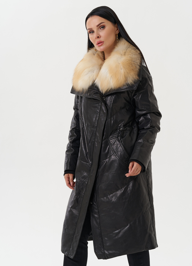 Женский кожаный пуховик с отделкой из меха лисы модель № 28110 меха малина