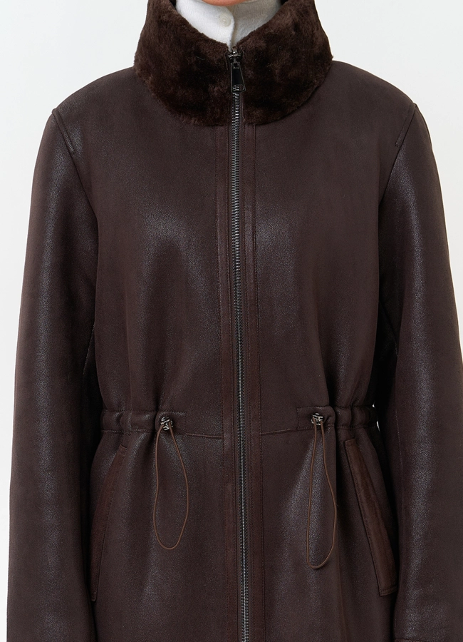 Женская дубленка из эко замши модель № 33910 универмаг малина