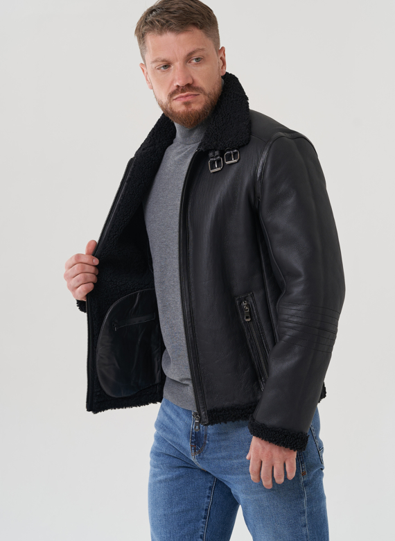 Мужская дубленка черного цвета 