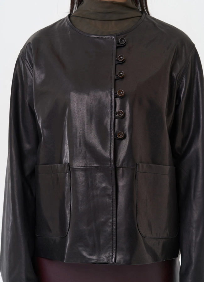Кожаная куртка на пуговицах модель № 29913 в рассрочку